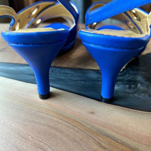 EY Boutique Strappy Blue Sandal Gold Grommets and Trim Size 11W - Picture 4 of 11